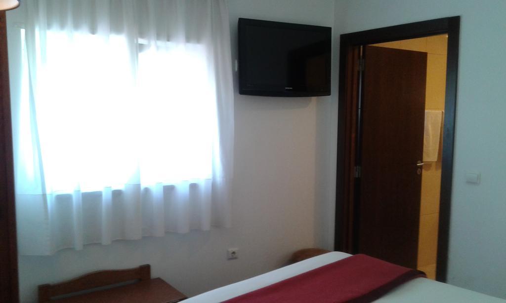 Hotel Tic Tac Bragança Exteriör bild